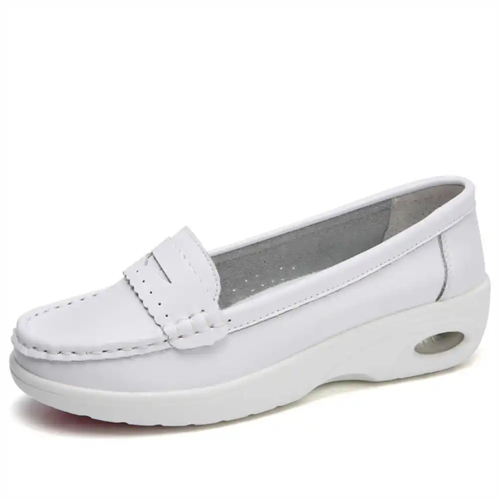 Thick Sole Slipon White Traine - Streetwear Brand Ideas บทวิจารณ์และราคา