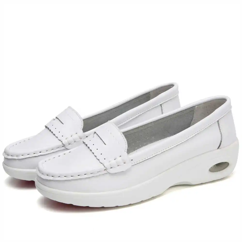 Thick Sole Slipon White Traine - Streetwear Brand Ideas บทวิจารณ์และราคา